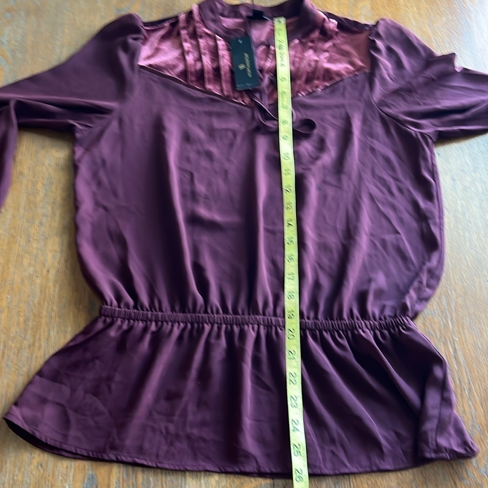 NWT Worthington Blouse Red Velvet Long Bell Sleeves Elastic Waist Size Medium - Picture 9 of 16